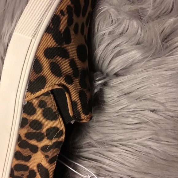 Women's Reese Memory Foam Insole Sneakers - Picture 3 of 7